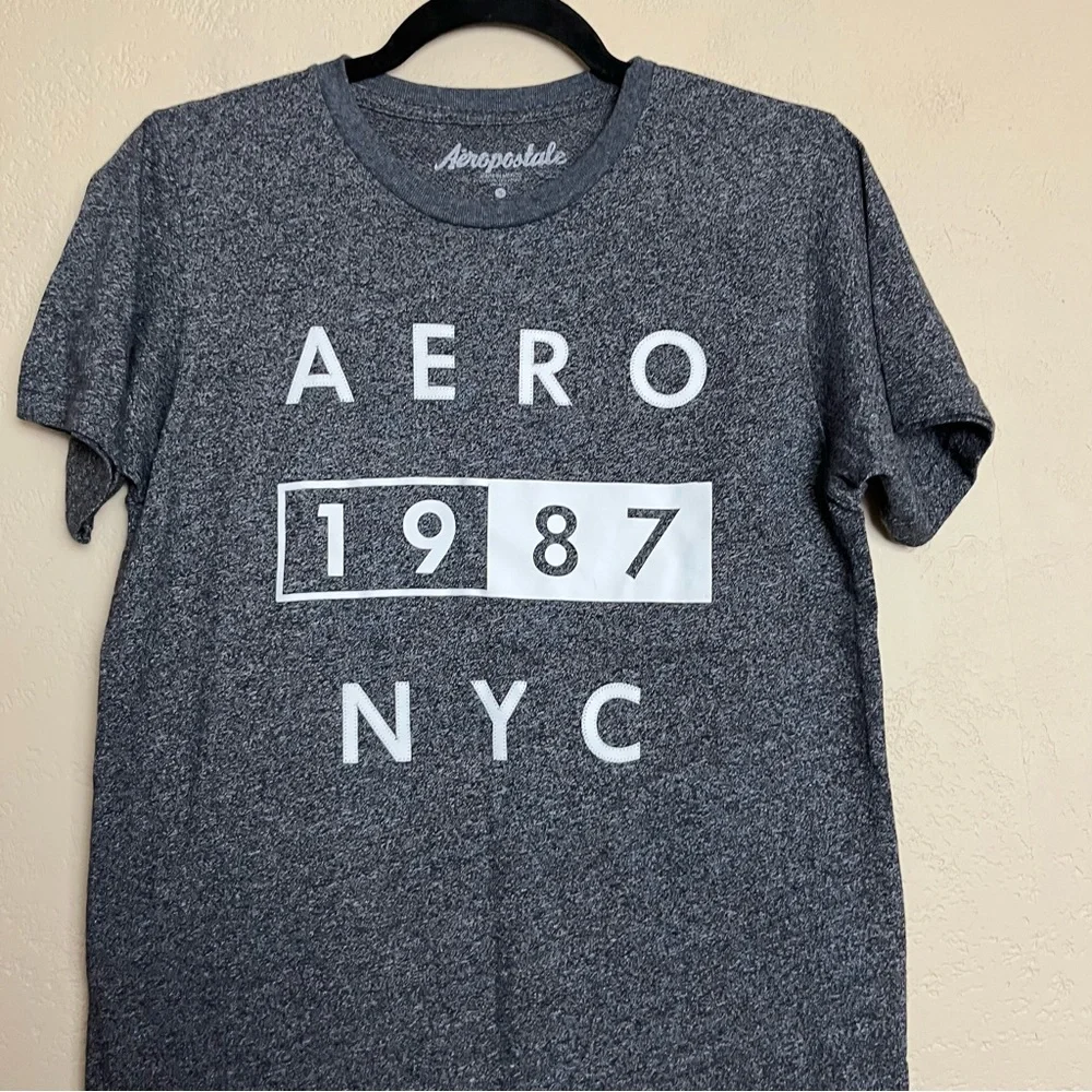 5/$30 Aeropostale men short sleeve gray athletic‎ casual shirt size small